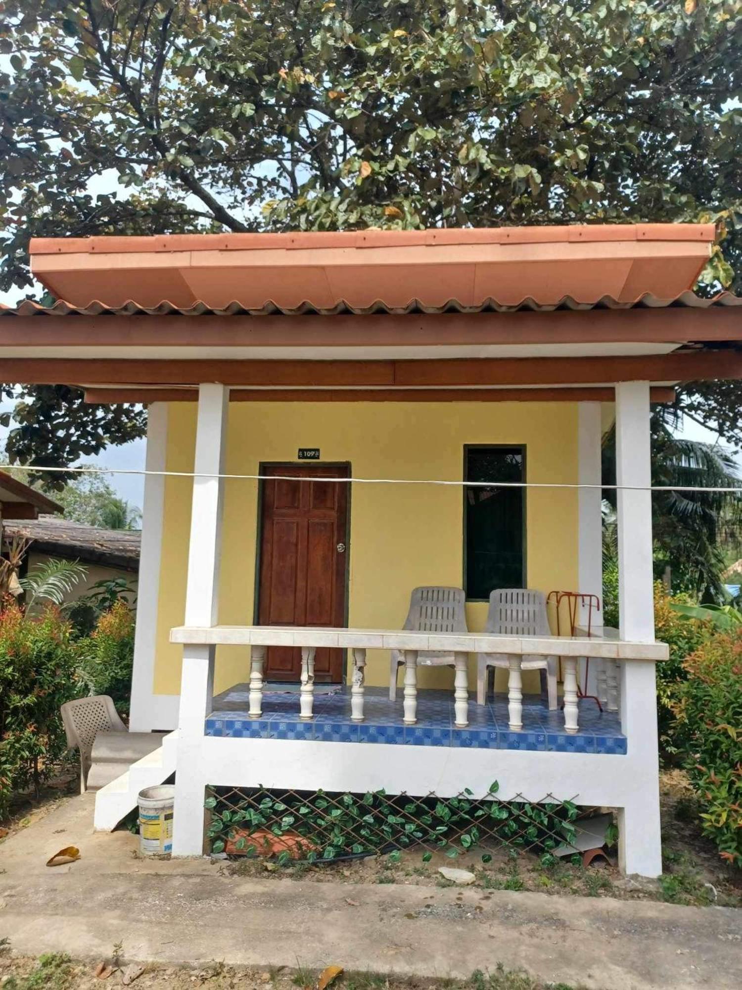 Lanta Paradise Beach Resort Koh Lanta Exterior photo